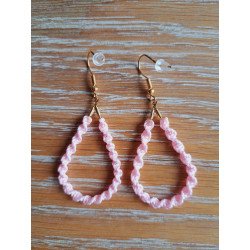 Gouttelettes en macramé rose