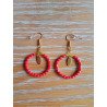 Boucles en cubes rouges