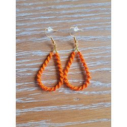 Gouttelettes en macramé orange