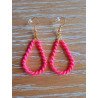 Gouttelettes en macramé rose fluo