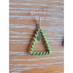 Bermudes en macramé vert olive