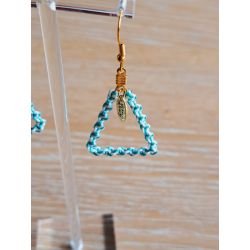 Bermudes en macramé blanc et turquoise