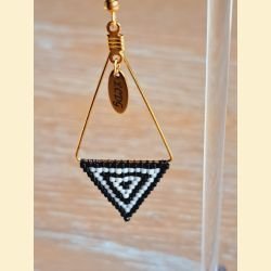 Boucle d'oreilles Bermude and co "perles d'Asie tissées" Black and White