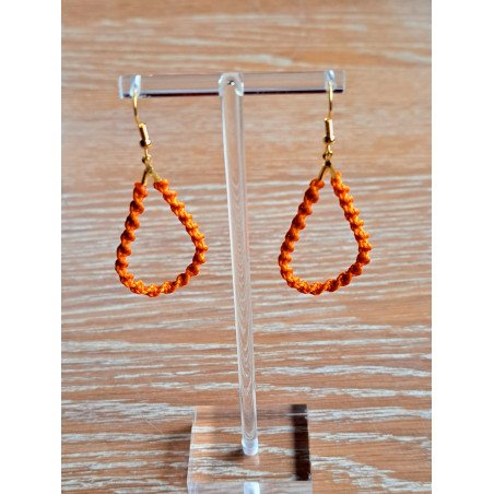 Gouttelettes en macramé orange