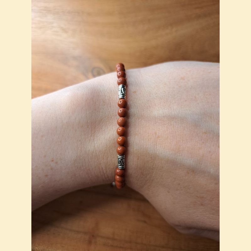 Bracelet "minéral fin" jaspe rouge Bracelet "minéral fin" jaspe rouge