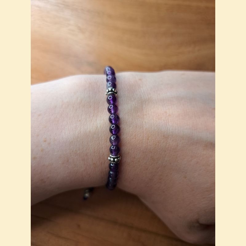 Bracelet "minéral fin" améthyste Bracelet "minéral fin" améthyste