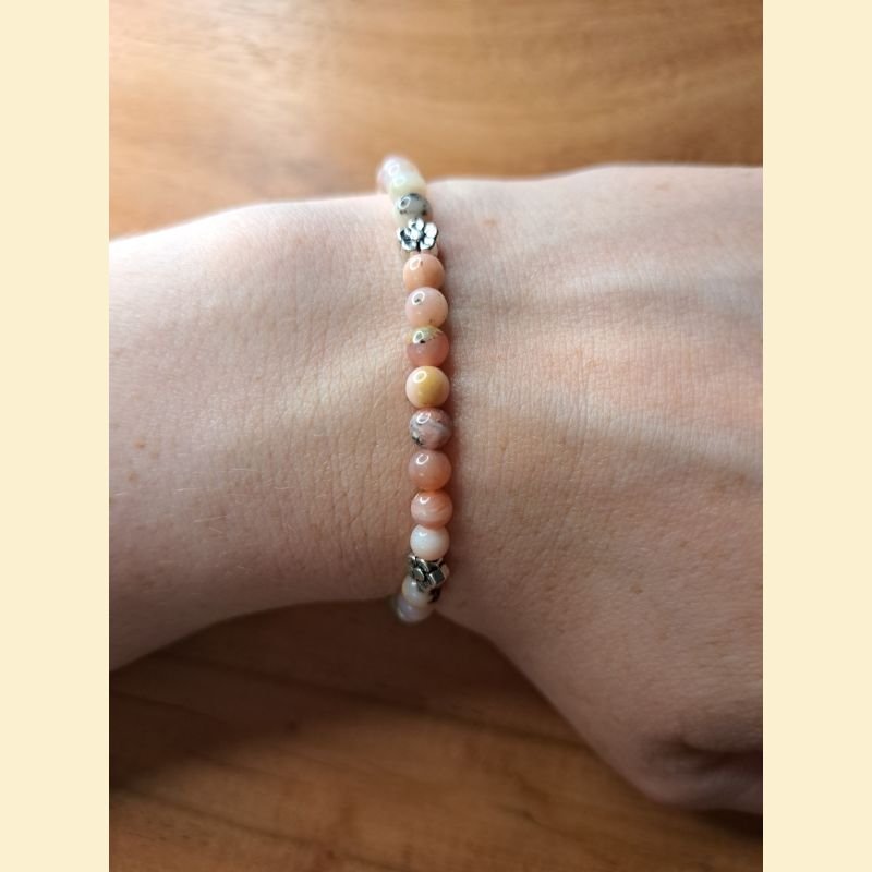 Bracelet "minéral fin" opale rose Bracelet "minéral fin" opale rose