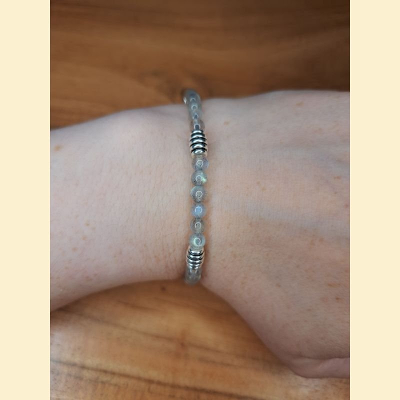 Bracelet "minéral fin" labradorite Bracelet "minéral fin" labradorite
