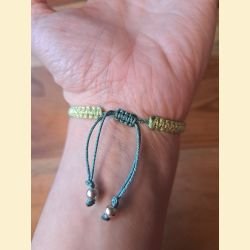 Bracelet macramé vert métallisé