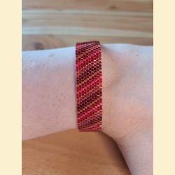 Bracelet manchette tissage de perles d'Asie rouge
