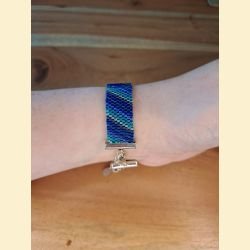 Bracelet manchette tissage de perles d'Asie bleu