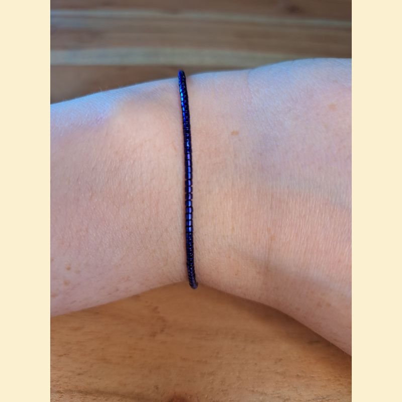 Bracelet perles d'Asie mauves Bracelet perles d'Asie mauves