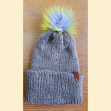 Bonnet metallico bleu ciel doré